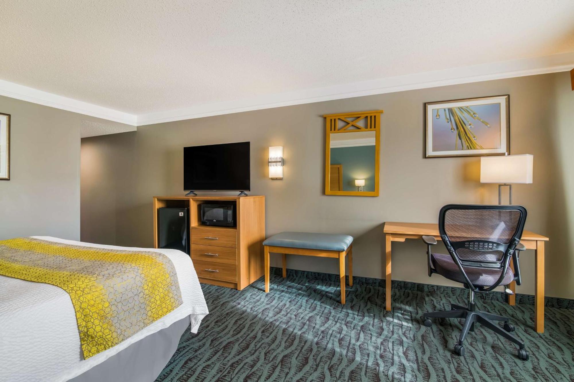Best Western Plus Executive Court Inn & Conference Center Manchester Exterior photo