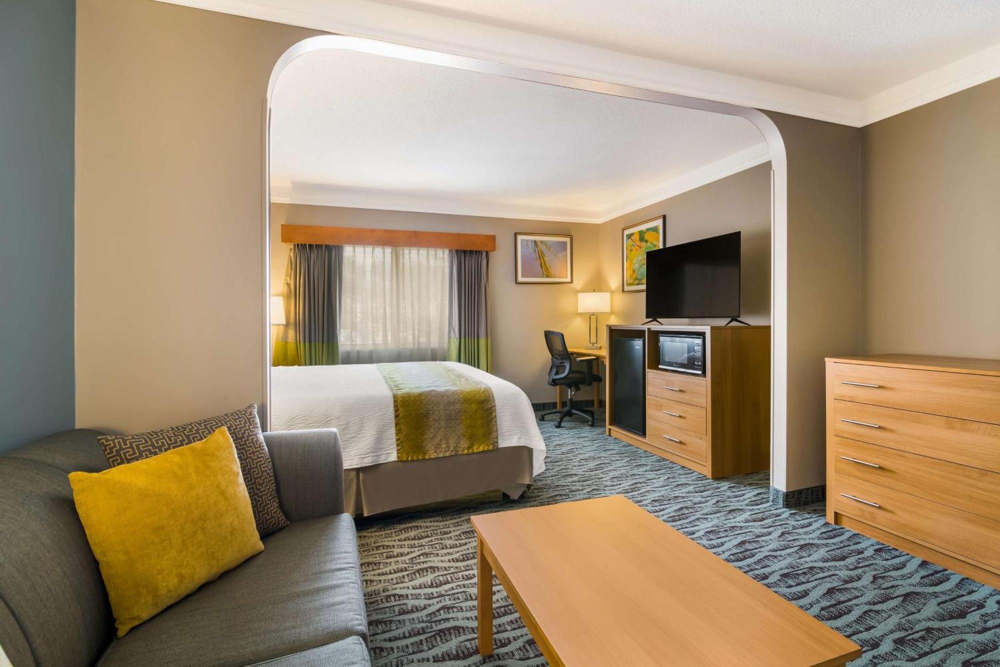 Best Western Plus Executive Court Inn & Conference Center Manchester Exterior photo